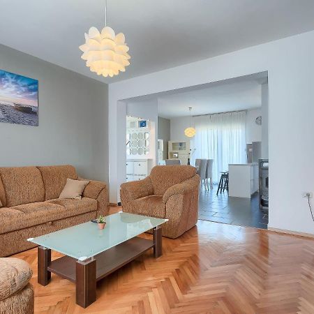 Holiday Home Rovere By Interhome พูลา ภายนอก รูปภาพ