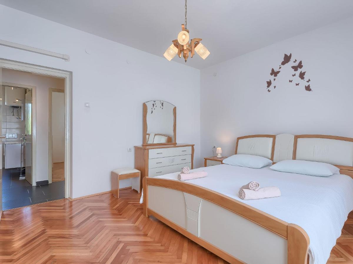Holiday Home Rovere By Interhome พูลา ภายนอก รูปภาพ