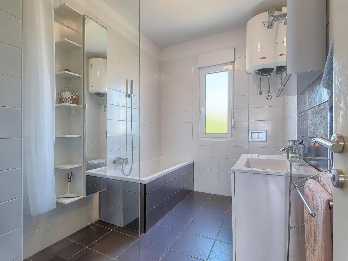 Holiday Home Rovere By Interhome พูลา ภายนอก รูปภาพ