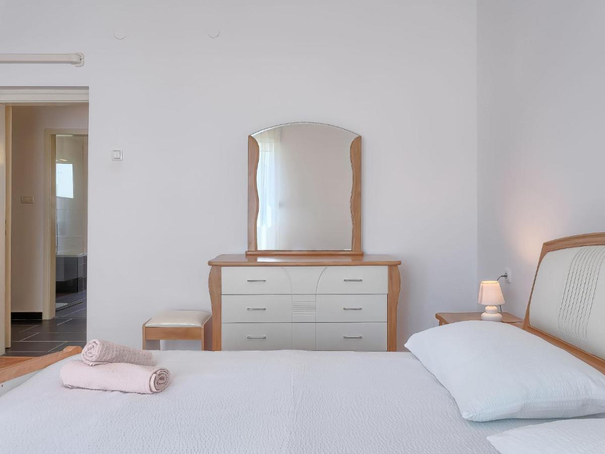 Holiday Home Rovere By Interhome พูลา ภายนอก รูปภาพ